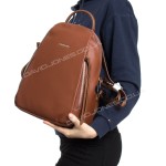 Жіночий рюкзак 6218-3T cognac